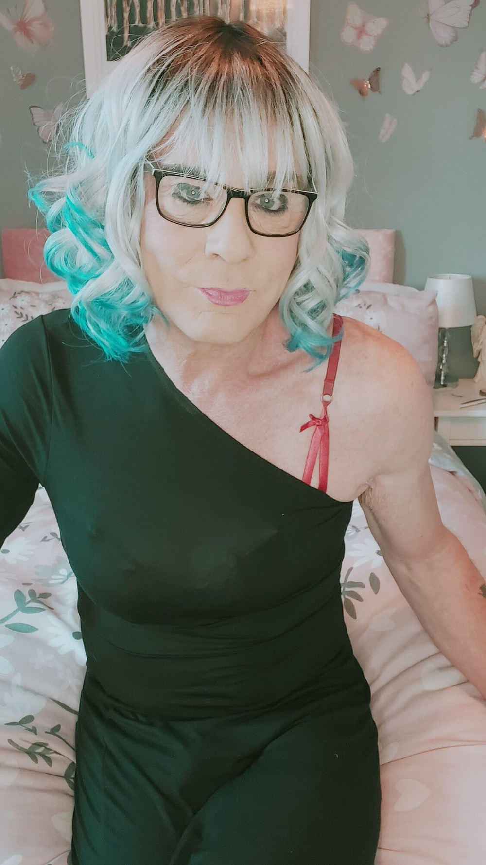 crossdressed Juniper Beri UK #13