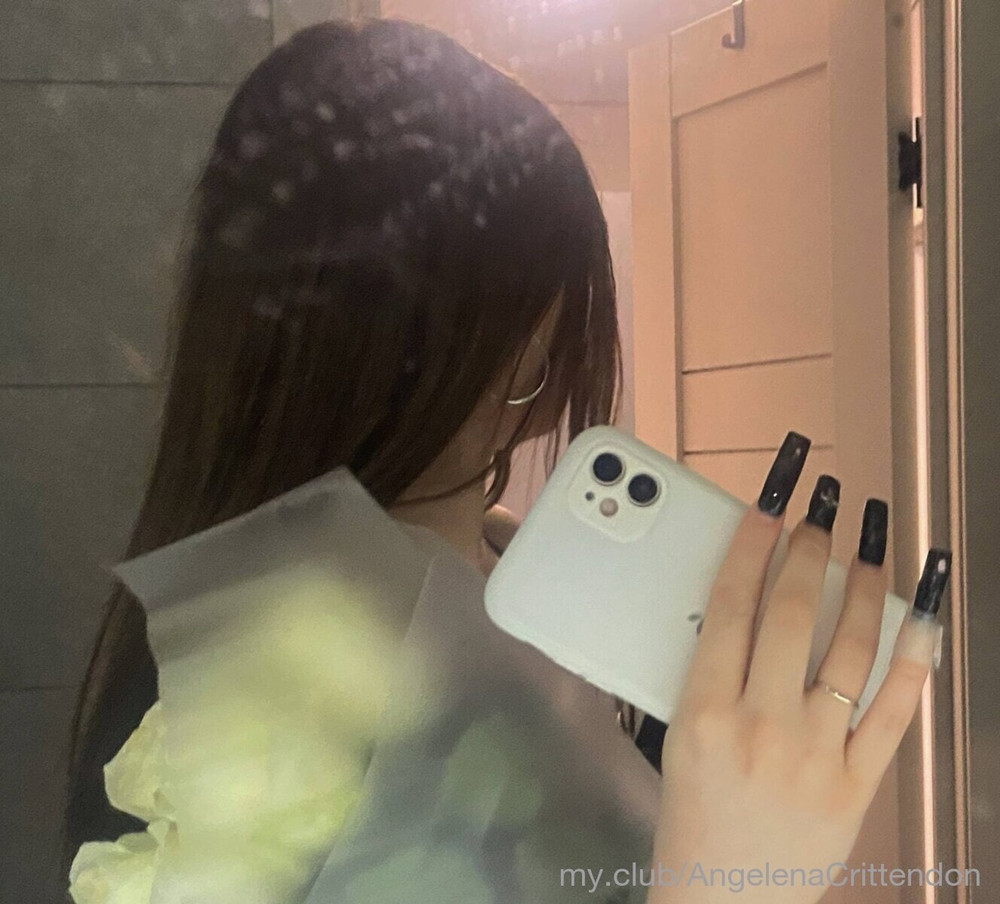 Molly Free Photos #37