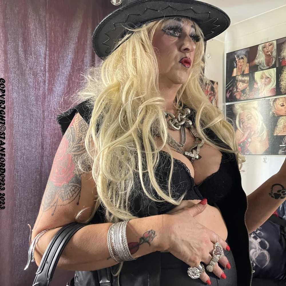 SHIRLEY SMOKING 3 #5