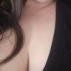 Moje sise moraju biti jebane