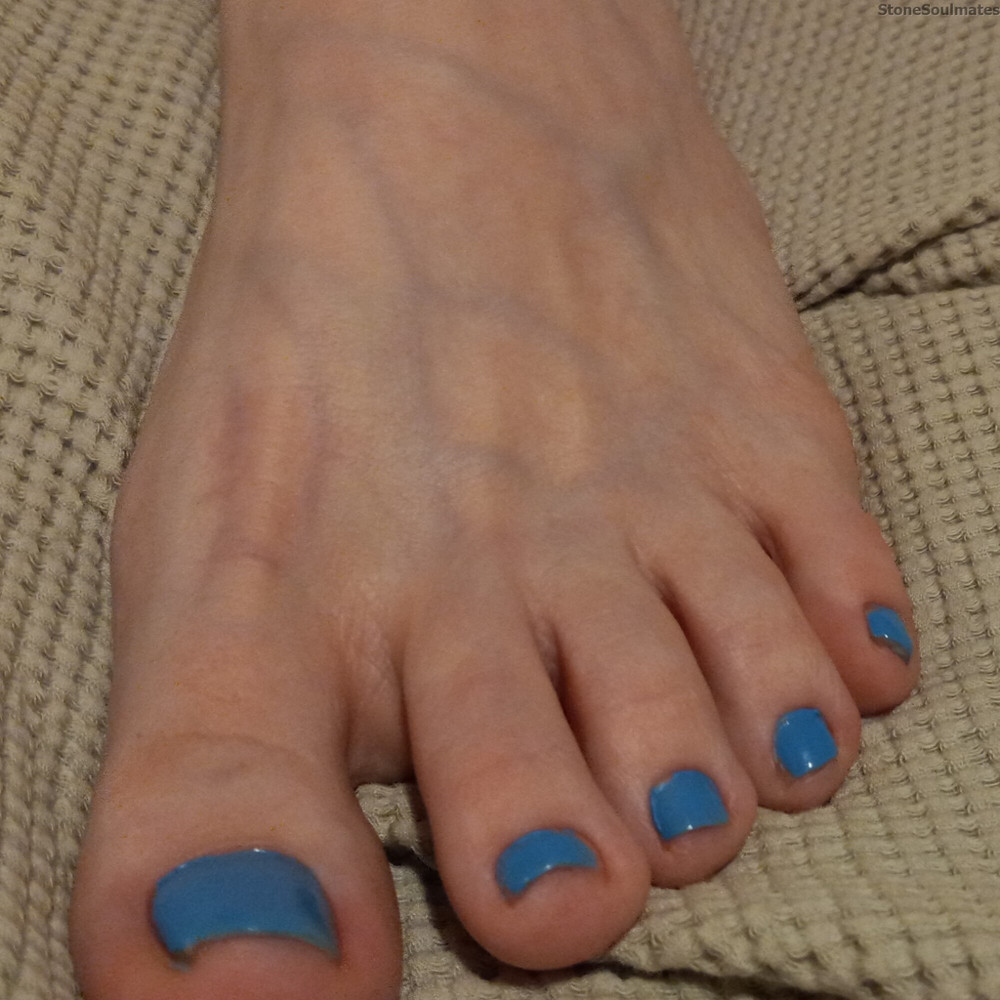 Feet 4 U #7