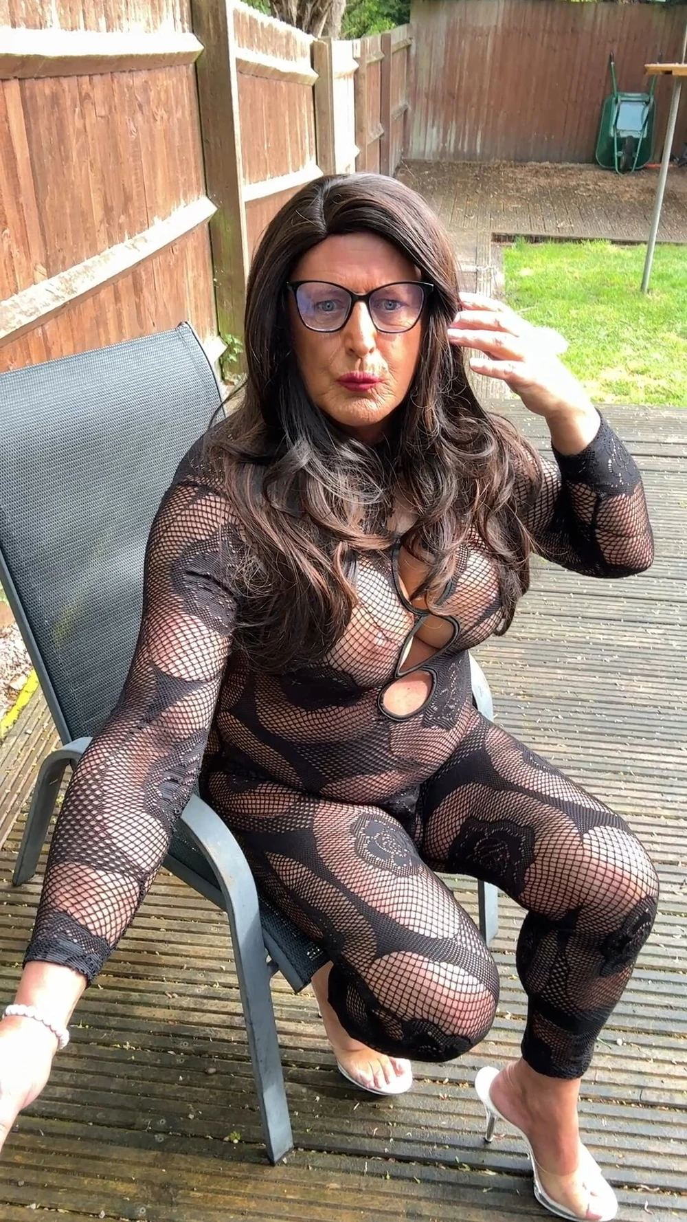 Sexy Crossdresser kellycd2022 in fishnet body stocking 