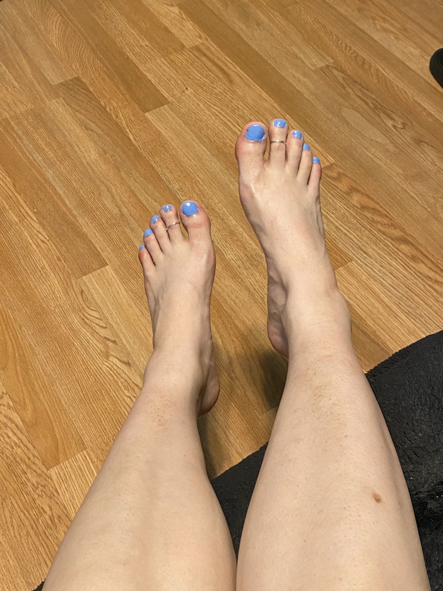 Pretty Feet and Toe Rings #4