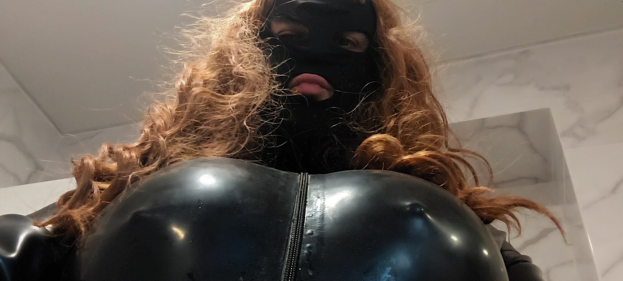 Latex   crosdress  #8
