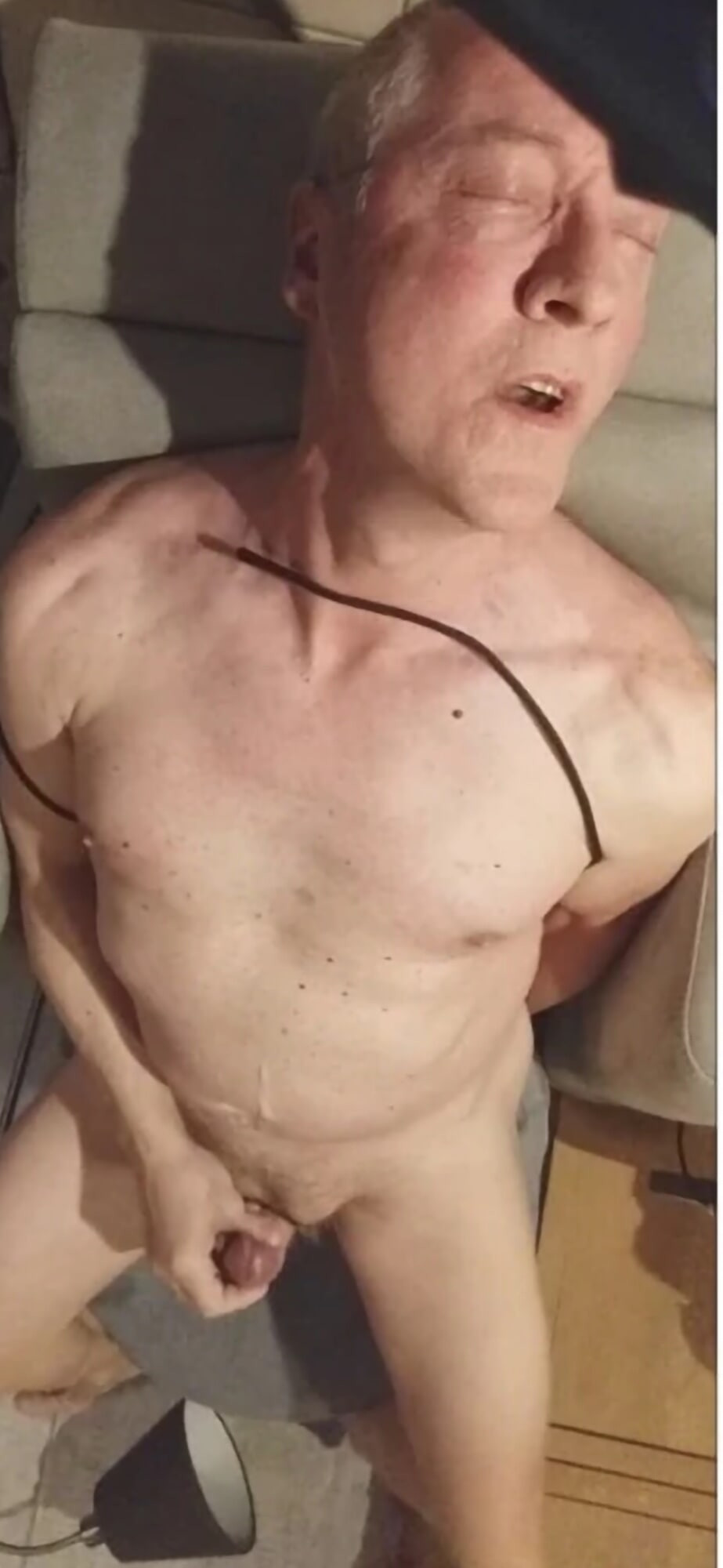 EXHIBITIONIST GRANDPA CUMSHOT COMPILATION SEXSHOW #14