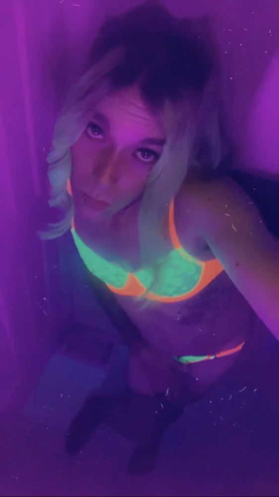 Sexy Rave Girl #20