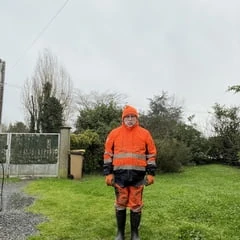 In worker gear lol