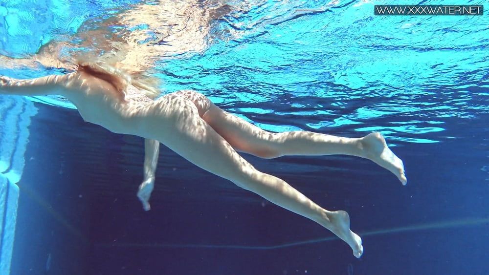 Mary Kalisy Pt.1 Underwater Swimming Pool Erotics #12