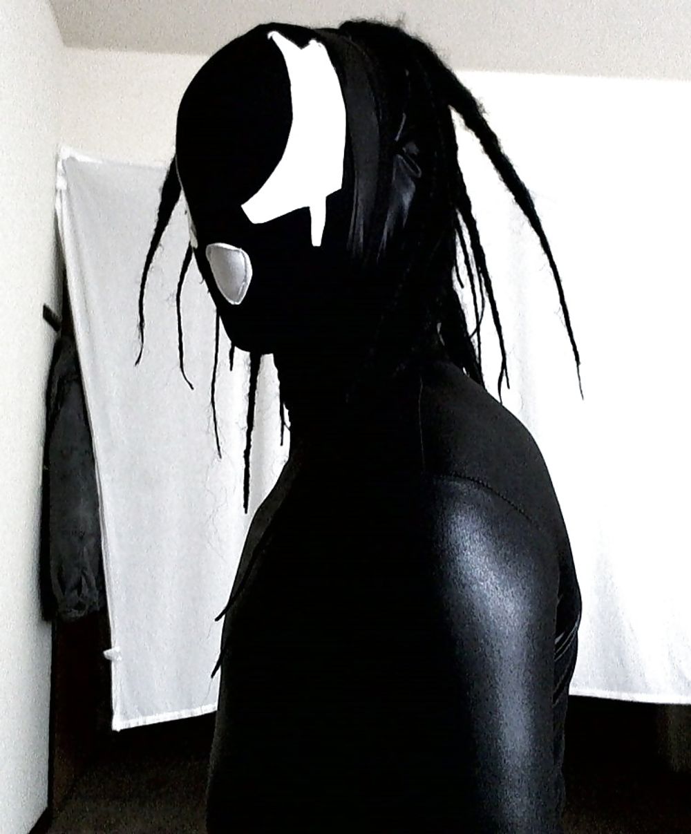 zentai creature #4