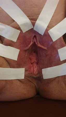 Mrs. Kink - Spread cunt
