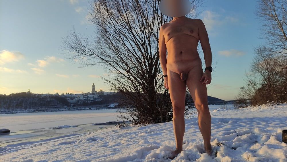 Me nude at winter #6
