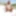 Blondine pisst am Strand