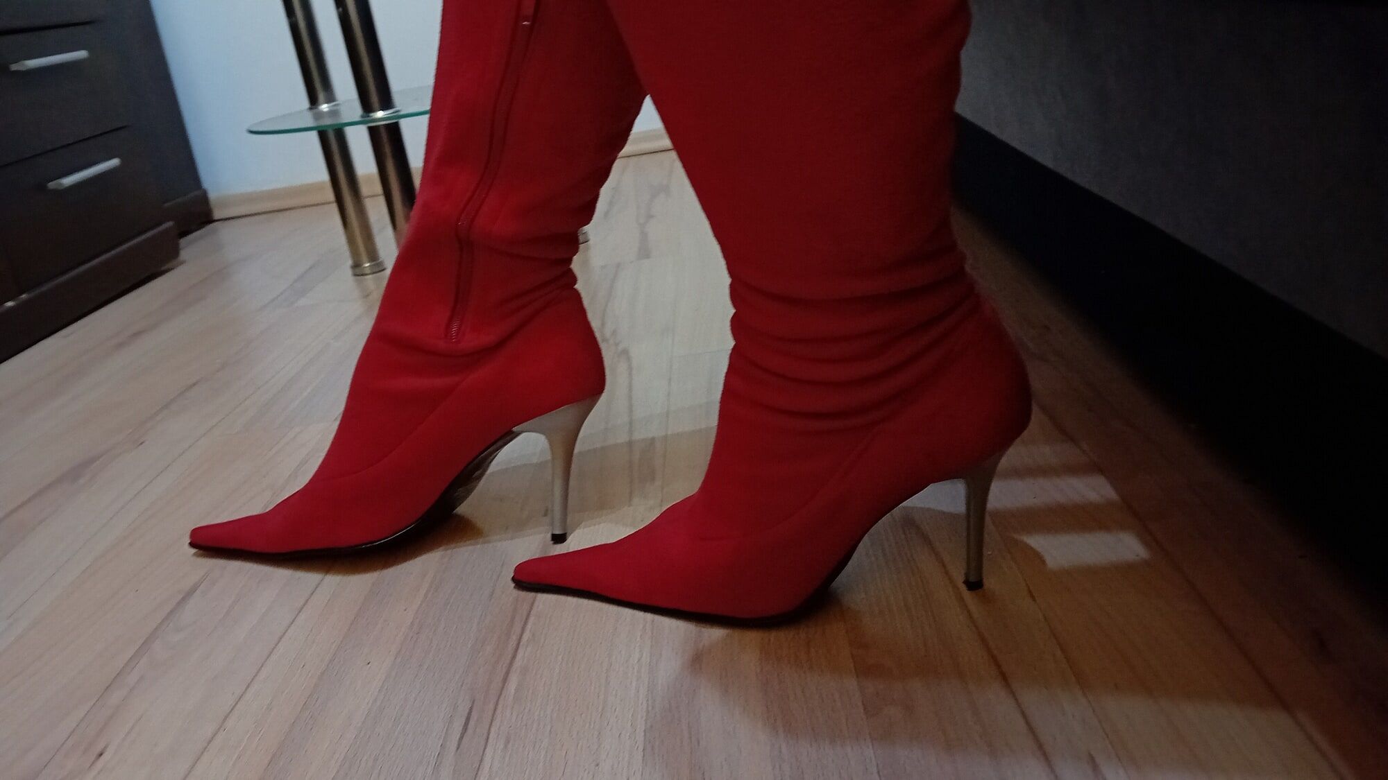 Crossdresser In Sexy Red Suede Pointed Toe High Heels Boots #4