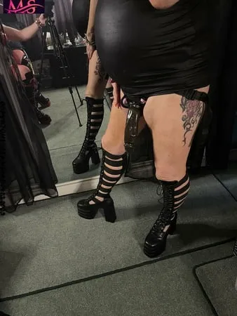 ready to fuck sissy boy         