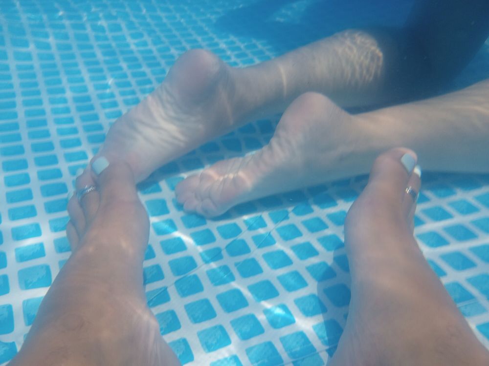 Under water feet 1 #14