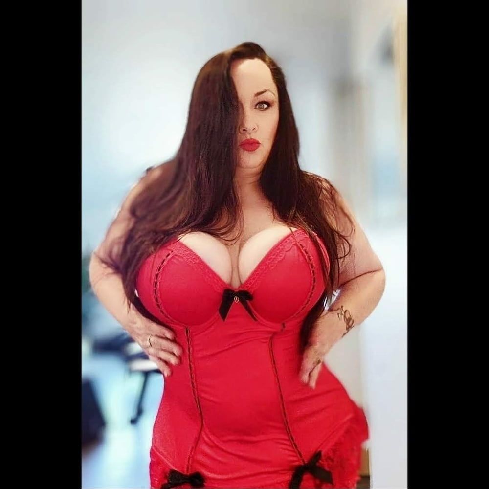 The gorgeous BBW Bellacarina94  #12