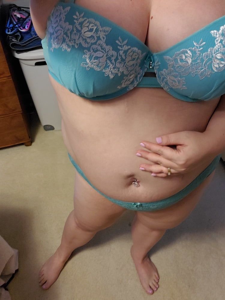 Blue lace panties and bra bored housewife milf bbw #7