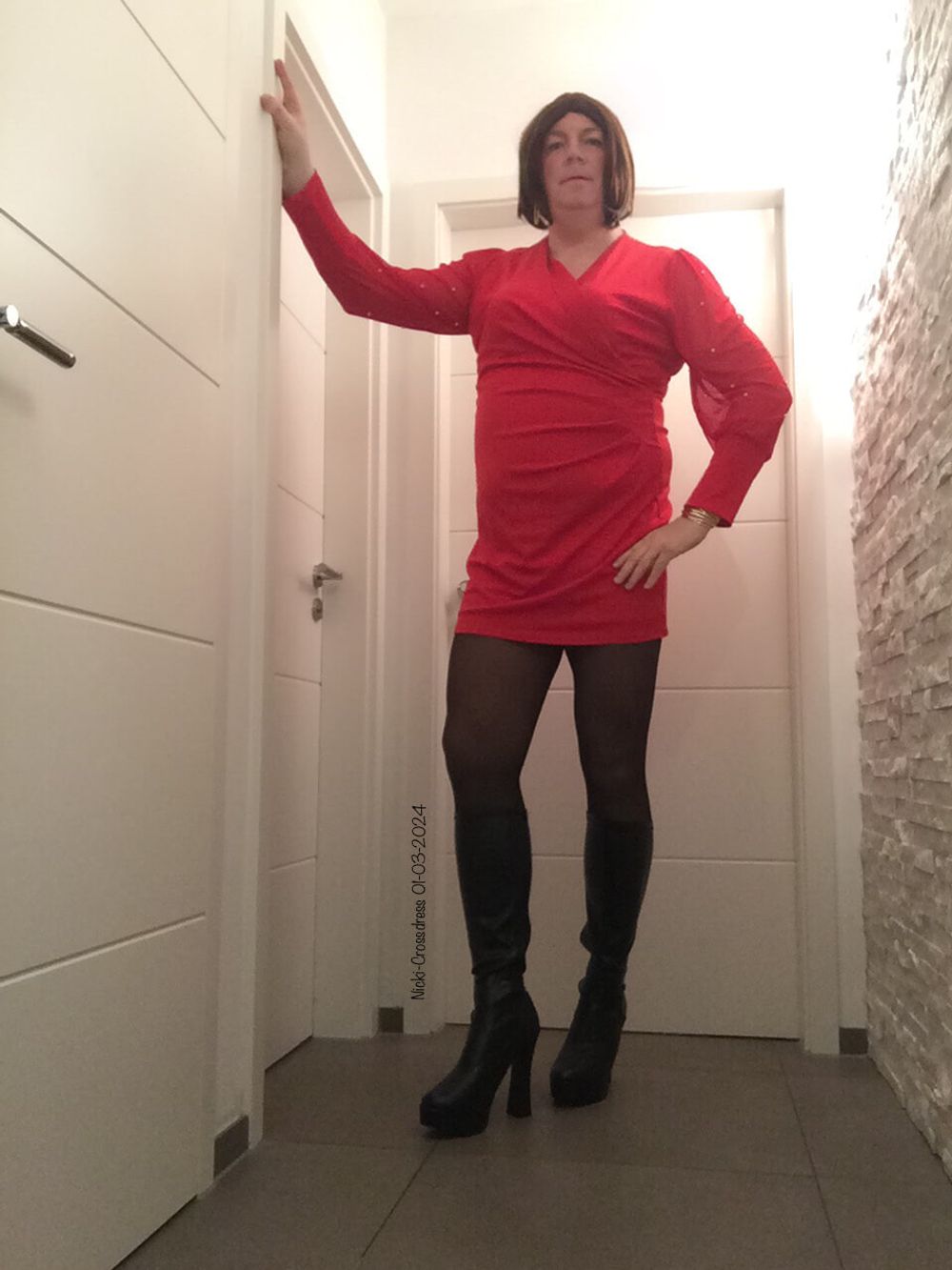 Nicki-Crossdress sexy red Mini-Dress, Tights &amp; Boots #2