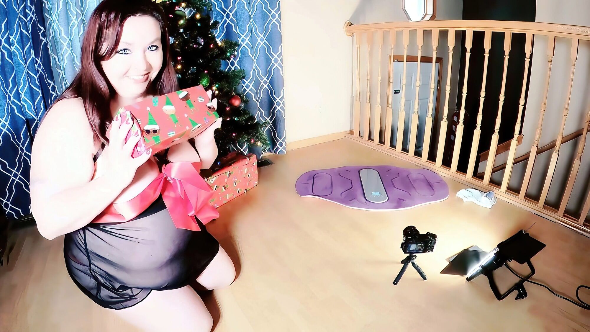 Sexy BBW Unwraps Herself and Santa's Dick for XXXMas #5