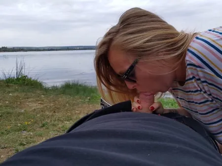 exhib and public blowjob by the lake         