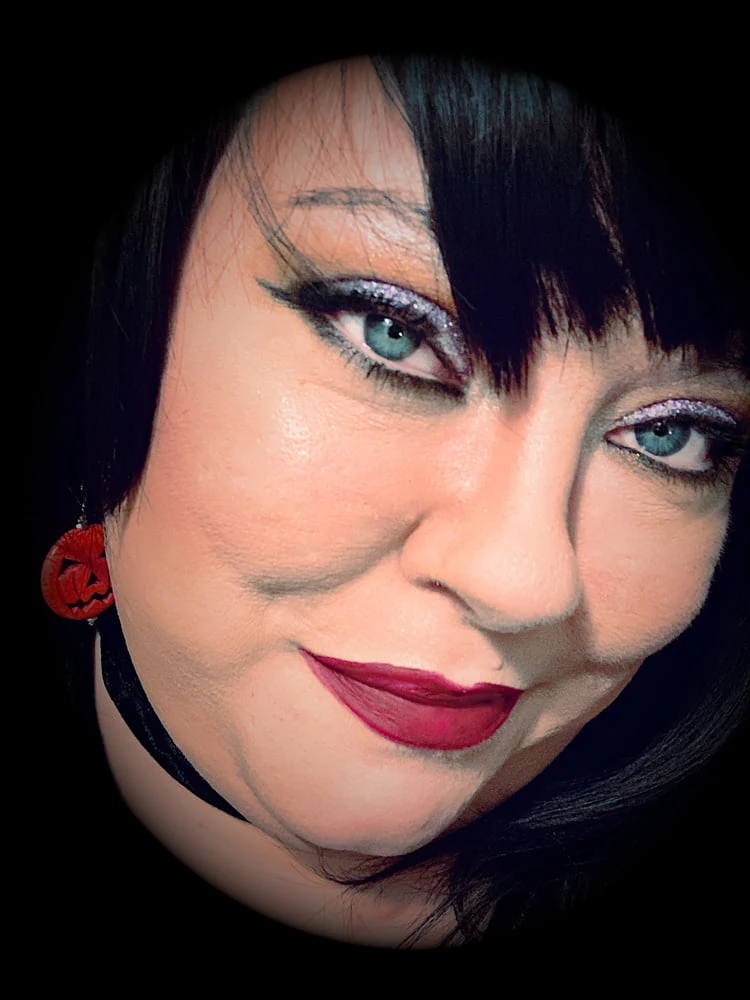 Tina Snua Selfies #4
