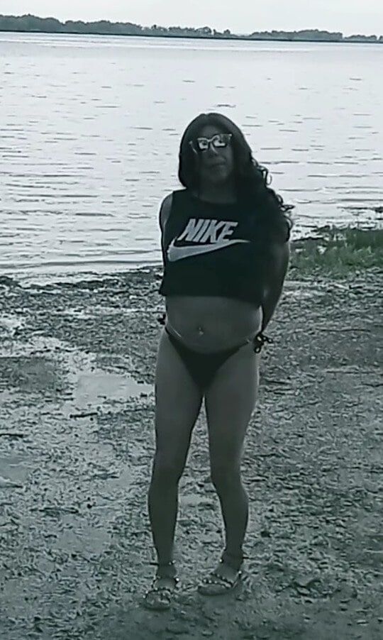 Lexiee at Columbia River  #4