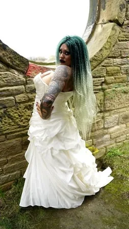 gothic bride         