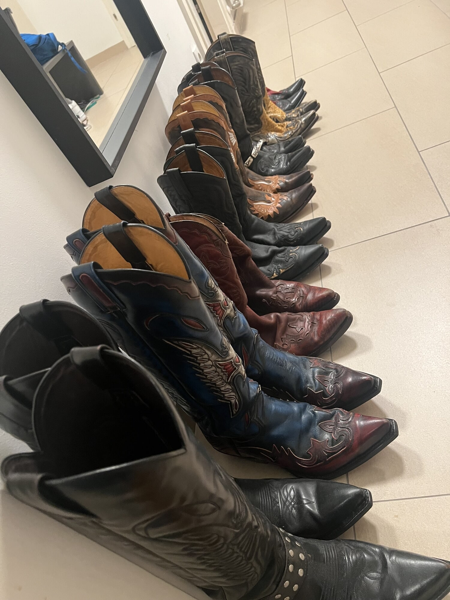 Cowboy boots lover