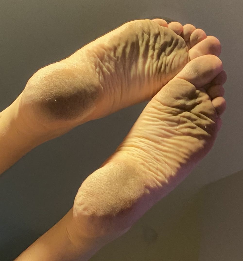 My hot dirty feet and soles #27