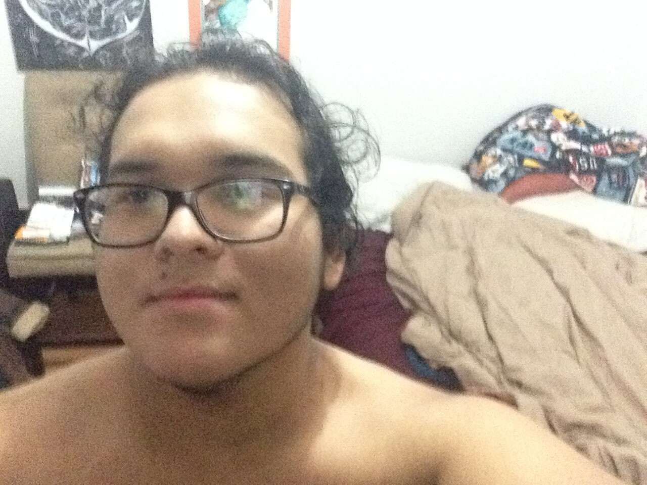 Arapska latino sissy drolja sa ogromnim dupetom