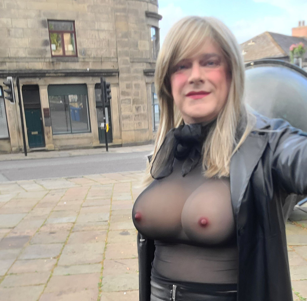 Sissy outdoors in Ramsbottom #13