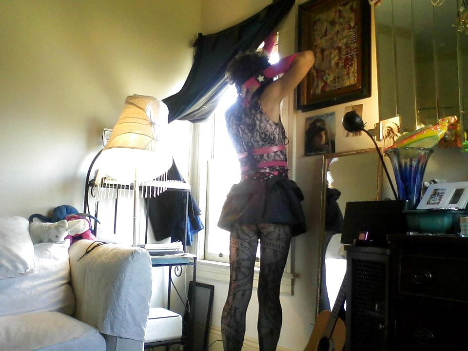 Frilly lil pink fuc pony girl ass up. #57