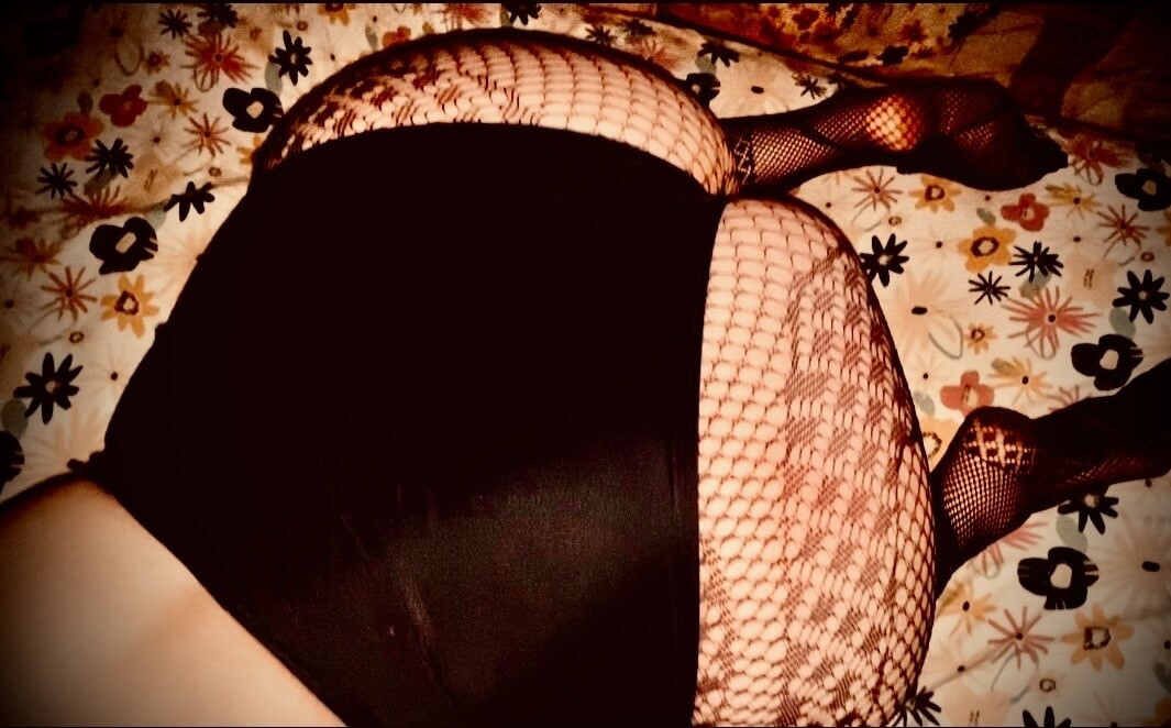 Fishnets in the dark