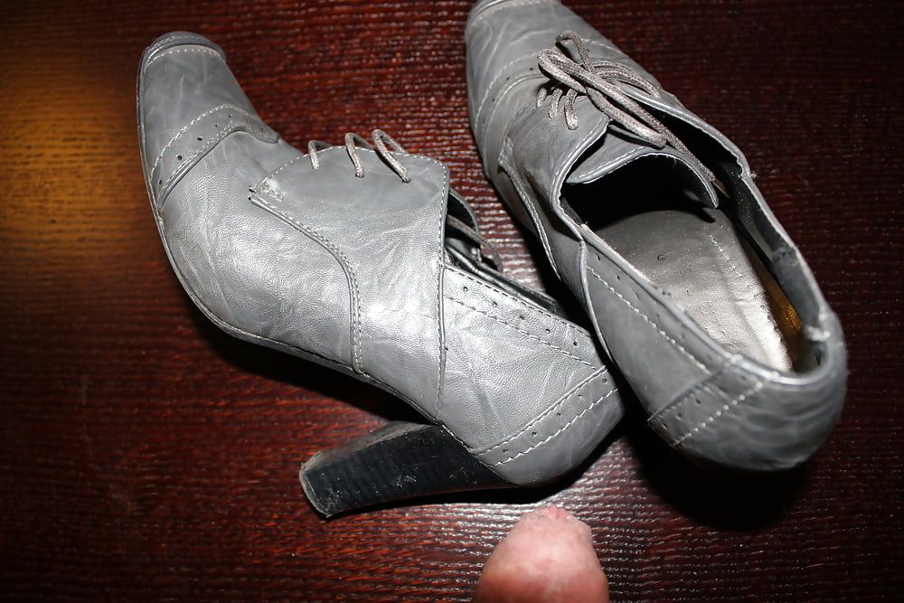 Oldfashion style shoes no cum #4