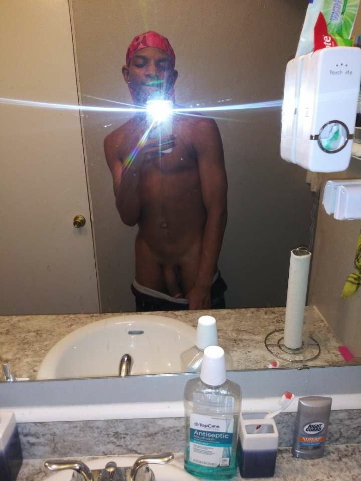 Full body pic naked 