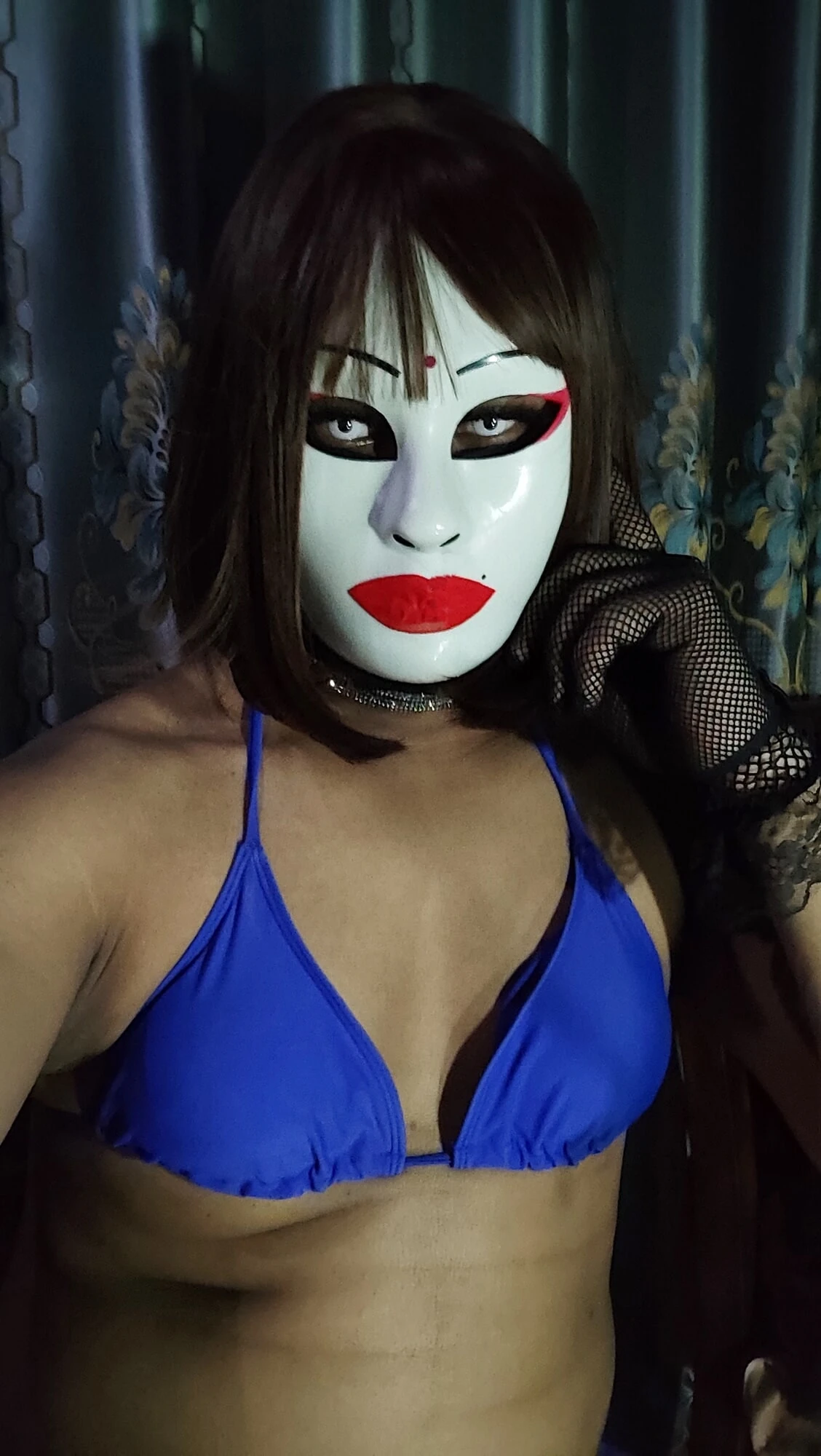 Zentai Bikini boy Drag queen 