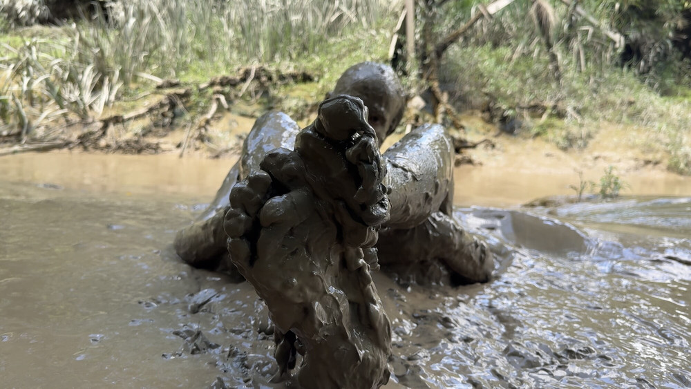 SHOT - MUD MOUTH #15