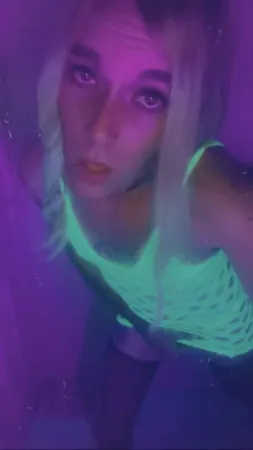 blacklight minidress babe         