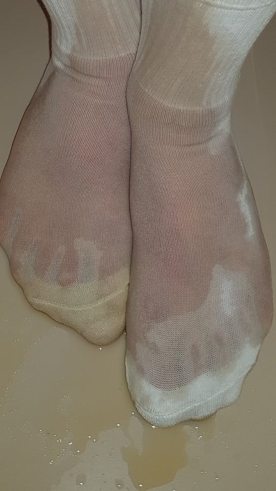My white Socks - Pee #13