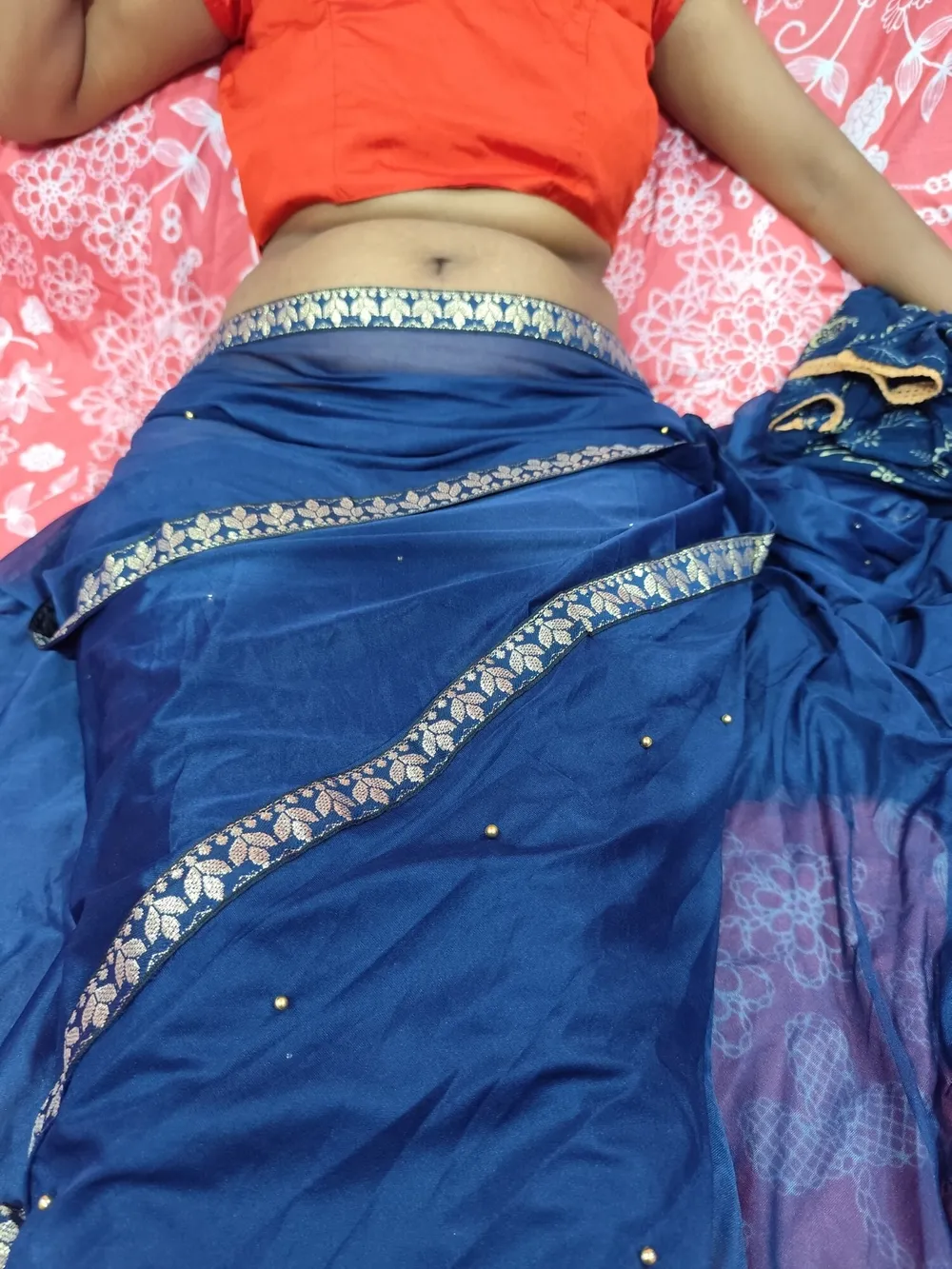 Hot house wife in saree #2