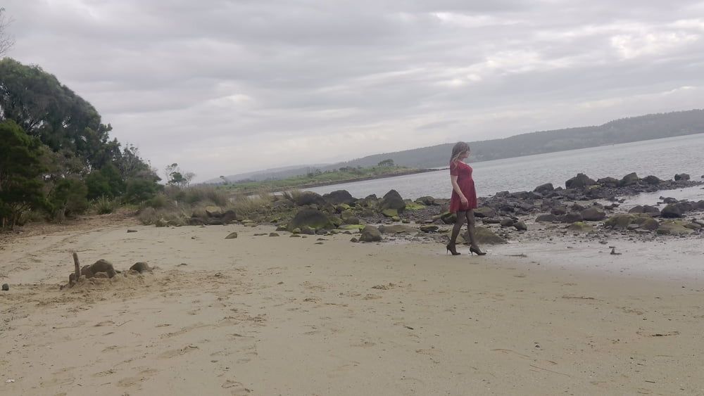 Crossdess Road Trip Red Dress follow the river #17