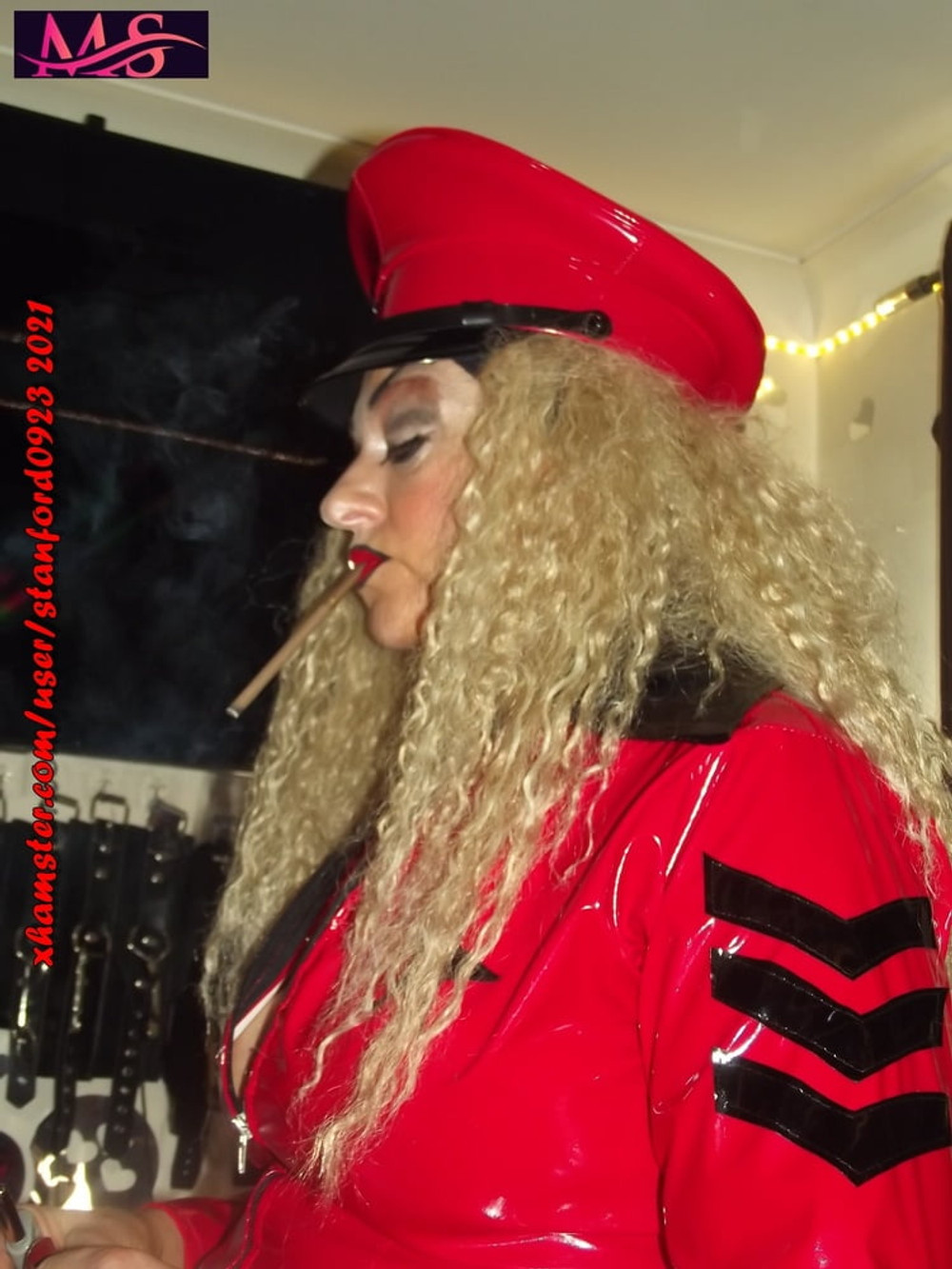 MISTRESS SMOKE PT5 PUNISHMENT  #37