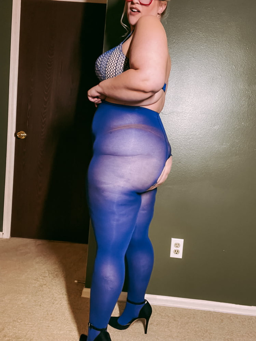 Blue Pantyhose Stinky Nylons Fat Ass BBW Milf Goddess #3