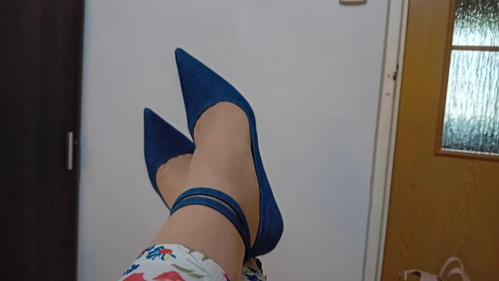 Crossdresser In Sexy Blue Jeans Pointed Toe High Heels #6