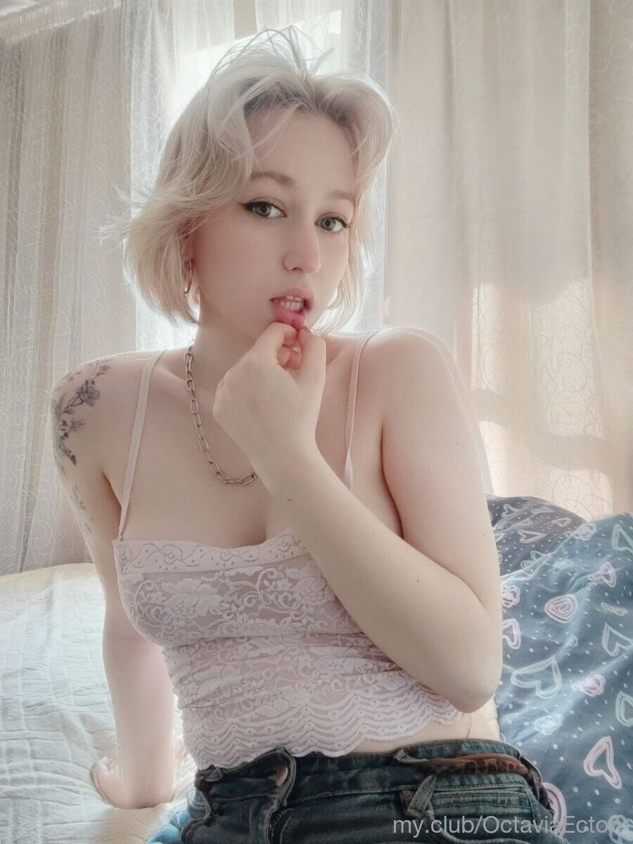 Leila  Free Photos #40