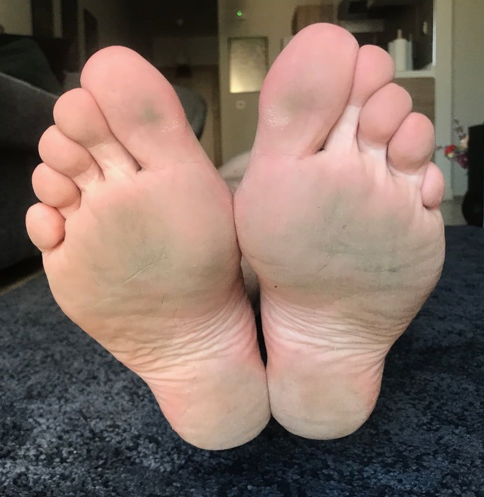 My dusty feet #13
