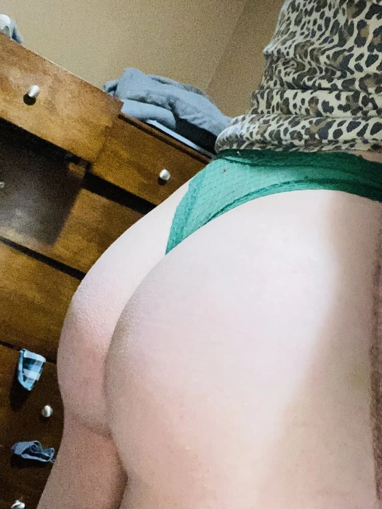Round ass for daddy #22