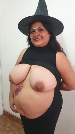 Cute belly for halloween