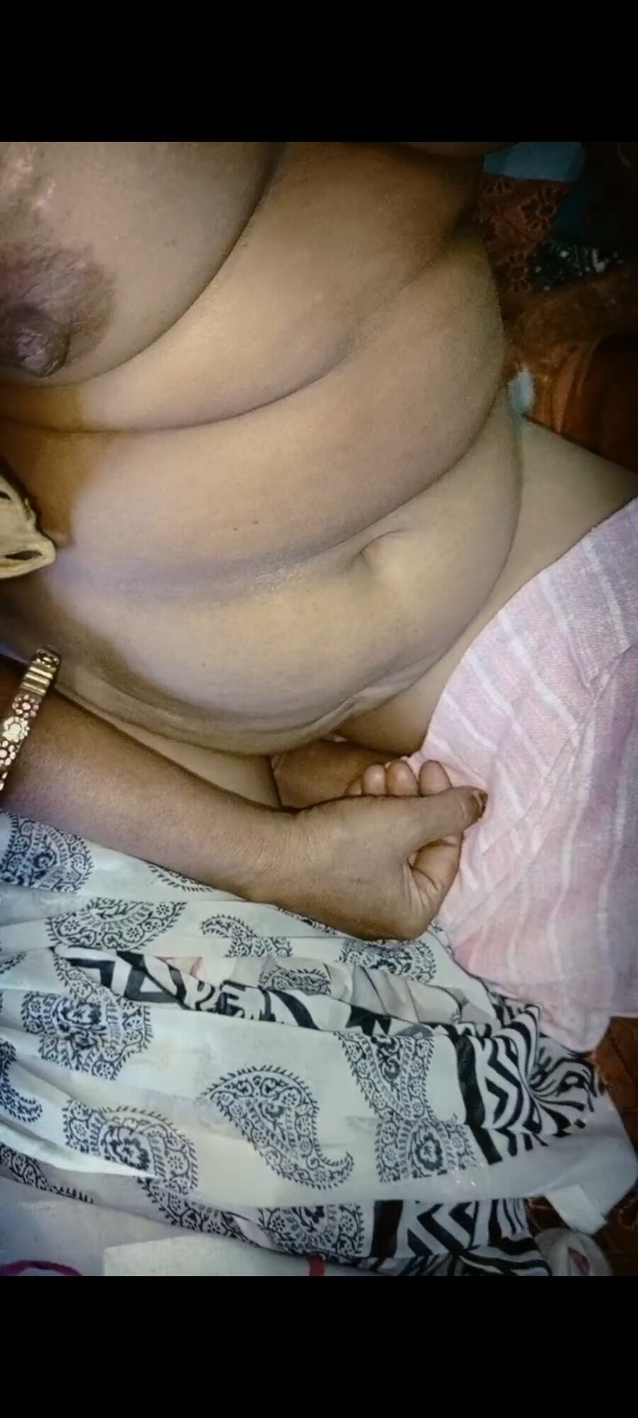 Desi village bhabhi ki chudai ka photo #2