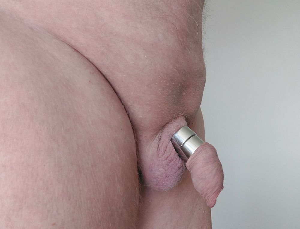 Foreskin up or down, what do you prefer? #5